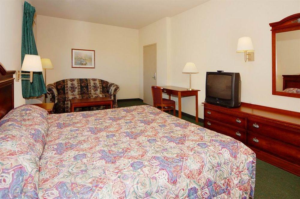 Lone Star Inn And Suites Victoria Buitenkant foto