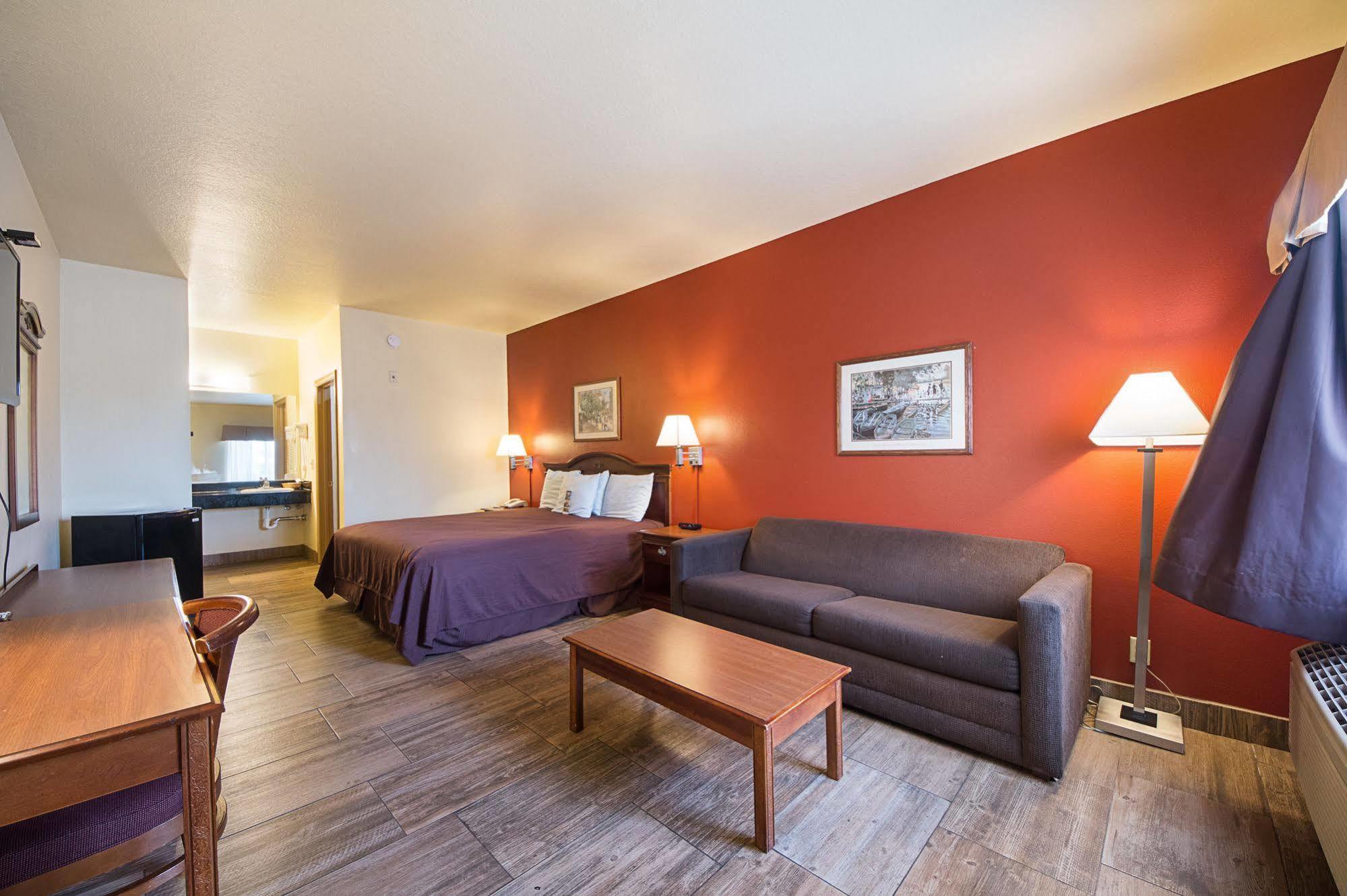 Lone Star Inn And Suites Victoria Buitenkant foto