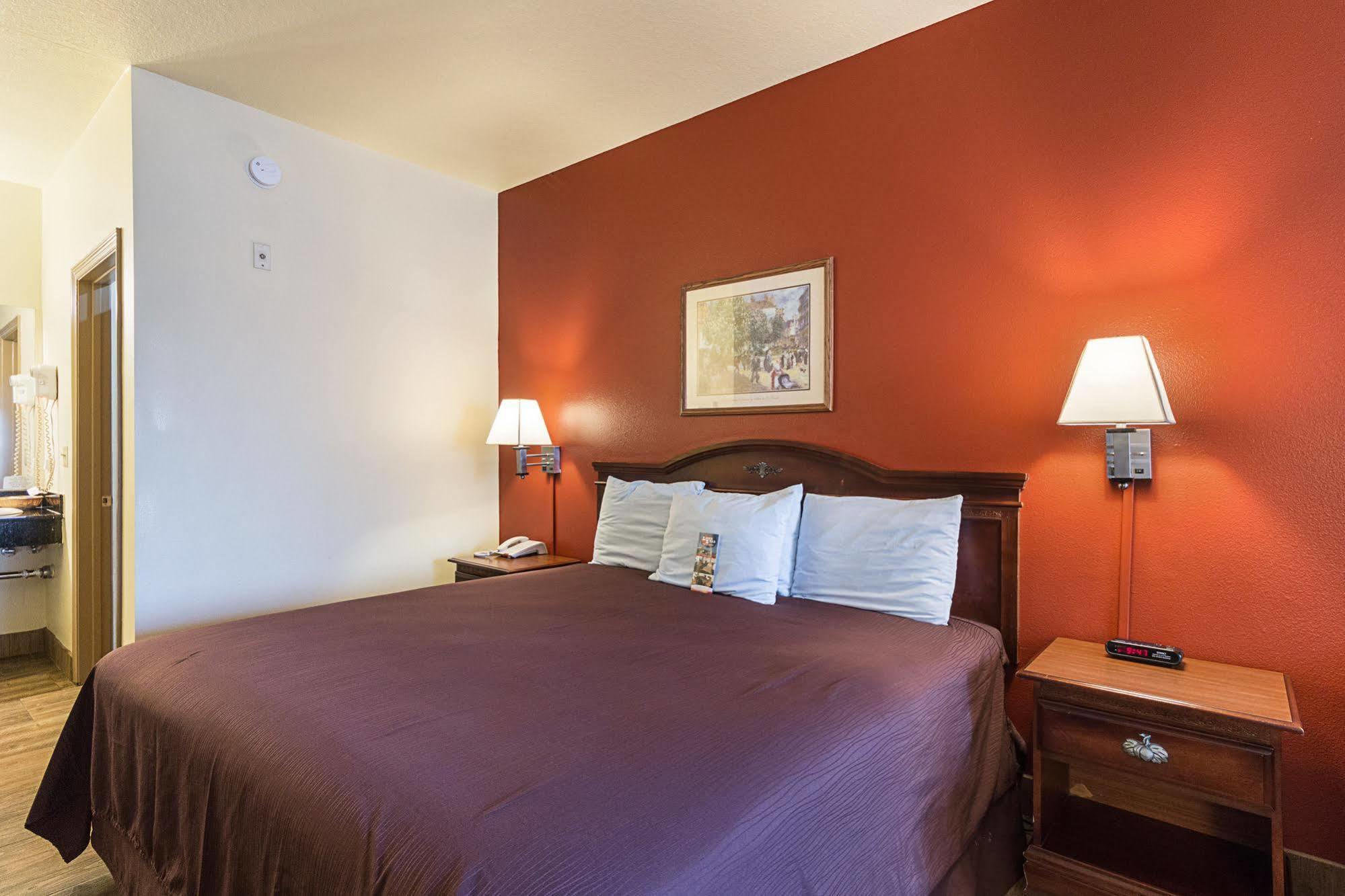Lone Star Inn And Suites Victoria Buitenkant foto